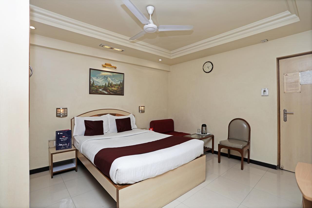 Suyash Deluxe Hotel Pune